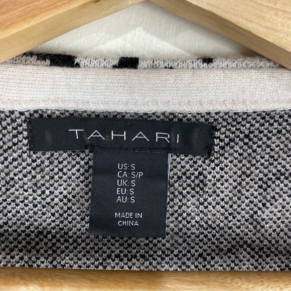 Tahari Leopard Animal Print Rolled Sleeves Stretchy Pullover‎ Sweater Size Small - Picture 3 of 5